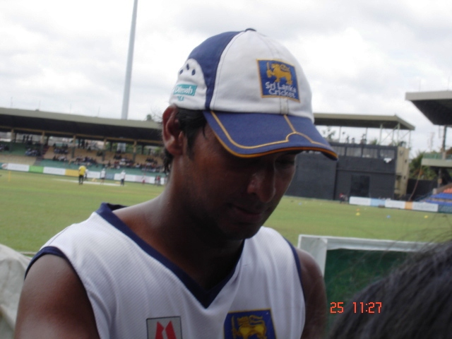 Sanga signs Autos