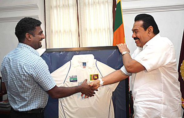 IC784846.jpg Muttiah Muralitharan