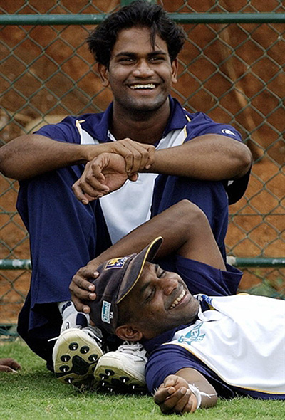 2010IC082703242.jpg Nuwan Zoysa and Sanath Jayasuriya