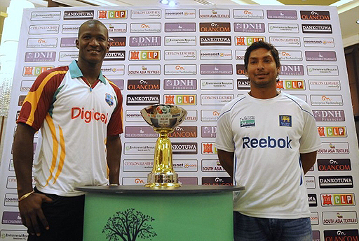 IC21886064.jpg Sangakkara and Sammy pose with ODI trophy