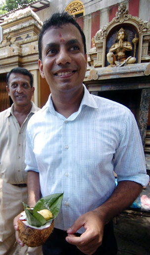 IC2011AFPWC951254.jpg Muttiah Muralitharan's brother