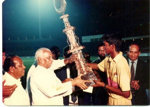 President D B Wijethunga, Russell Arnold in SPC first XI side 1993 3 by Rushdi Faiz