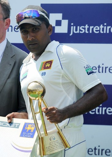 000_Del6110189.jpg Mahela Jayawardene