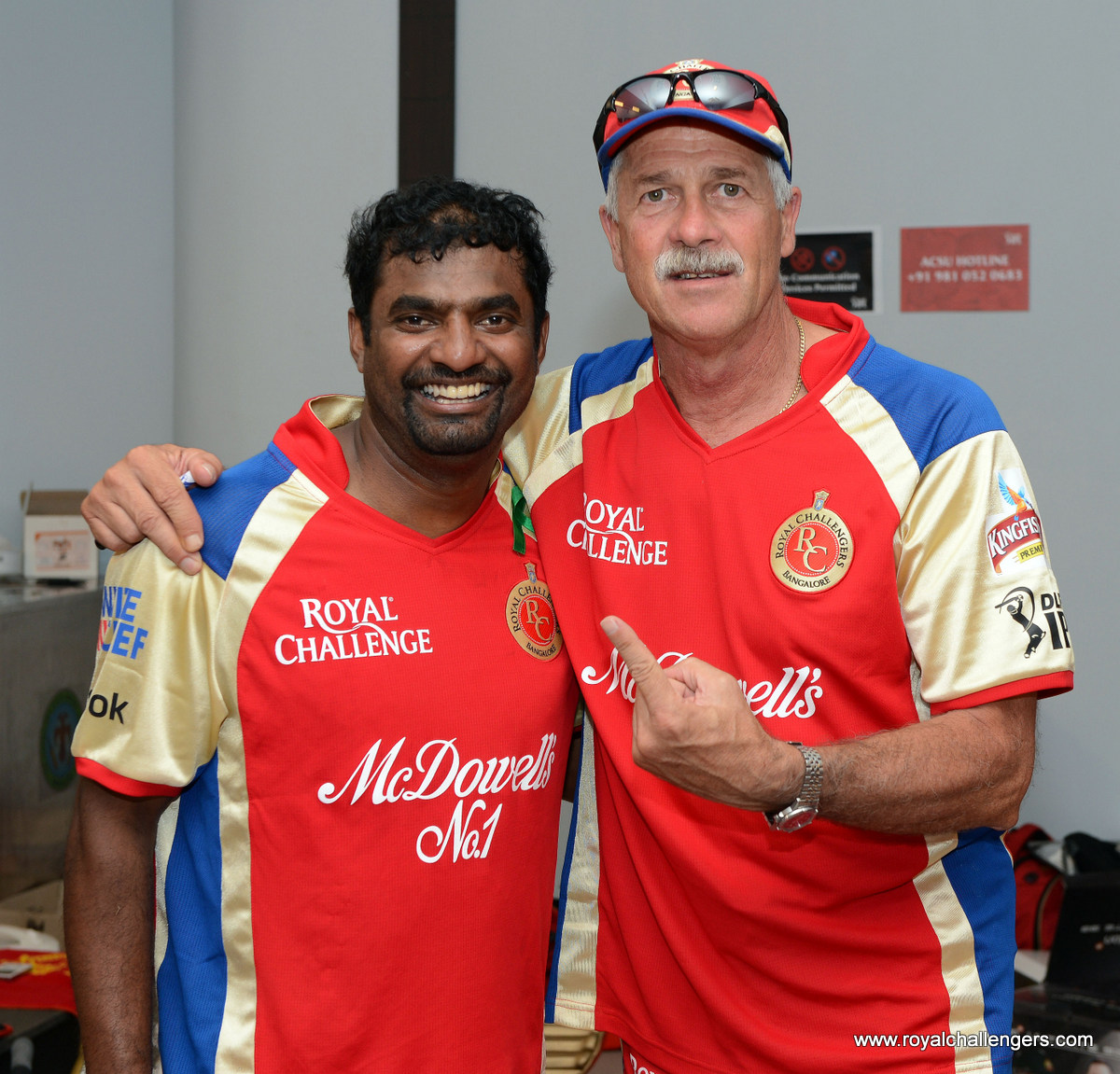 coach ray jennings with 3 crucial wickets
