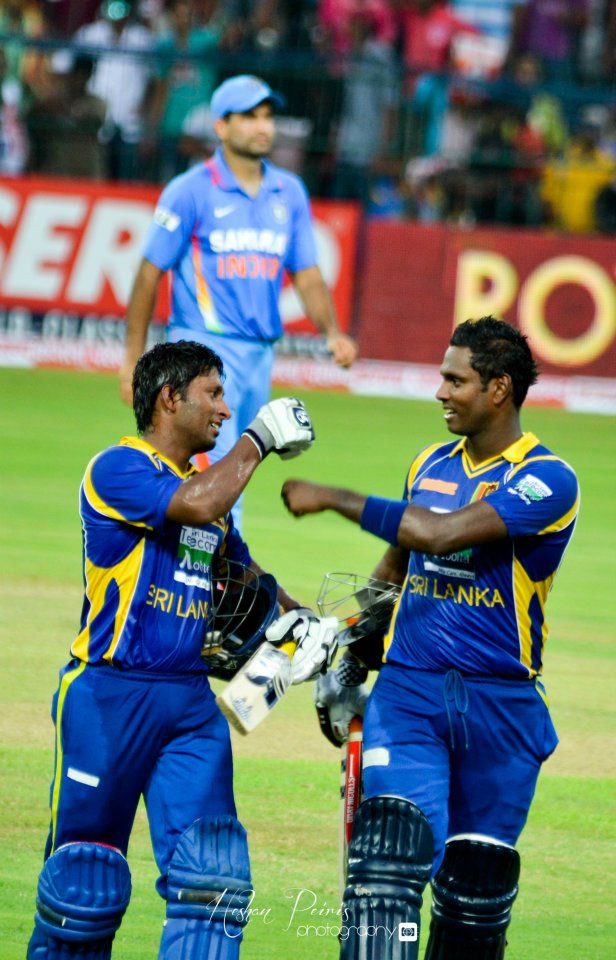 Angelo Mathews and Jeewan Mendis boost SL
