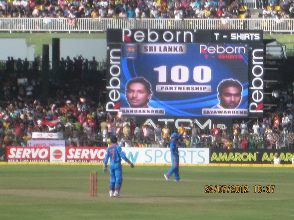 Dilshan and tharanga come out to bat 1 2