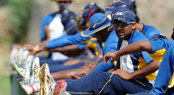 000_Del6153003.jpg Sri Lankan players