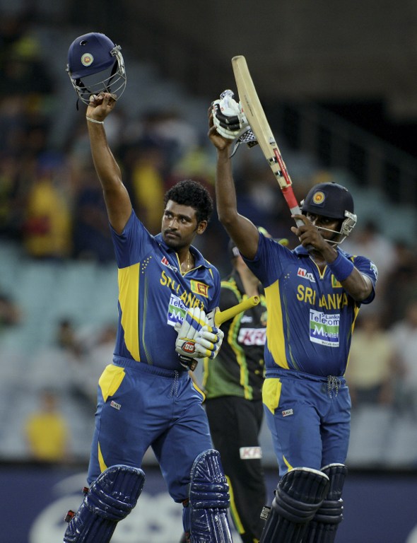 000_Hkg8215452.jpg Angelo Mathews and Thisara Perera