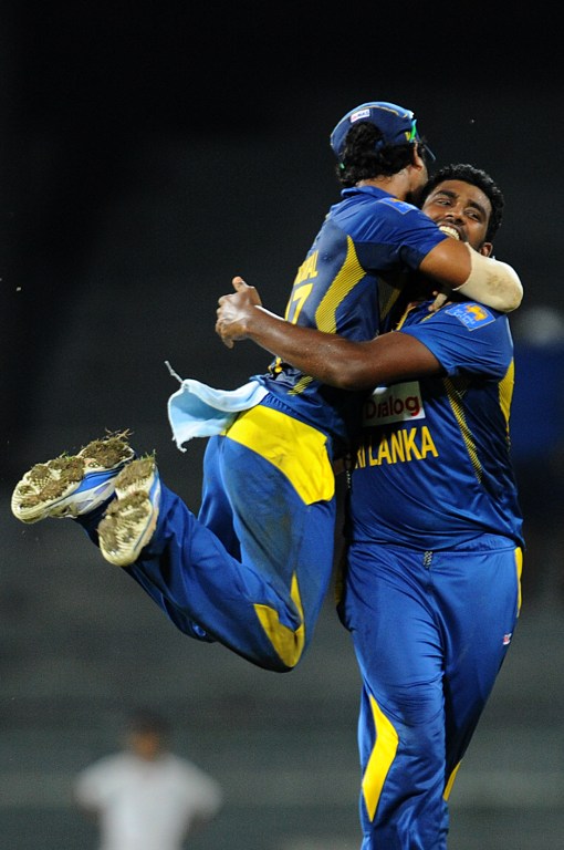 000_Par7622186.jpg Dinesh Chandimal