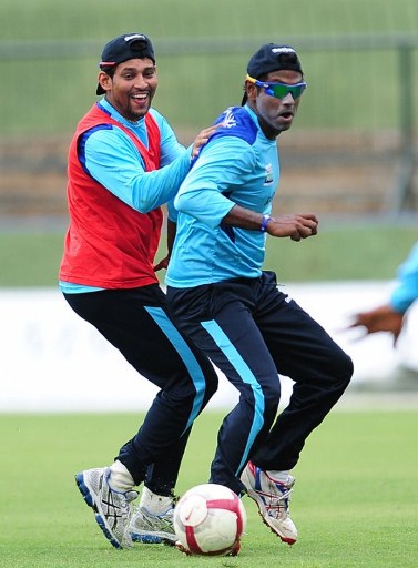 377_Del6125971.jpg Tillakaratne Dilshan and Angelo Mathews