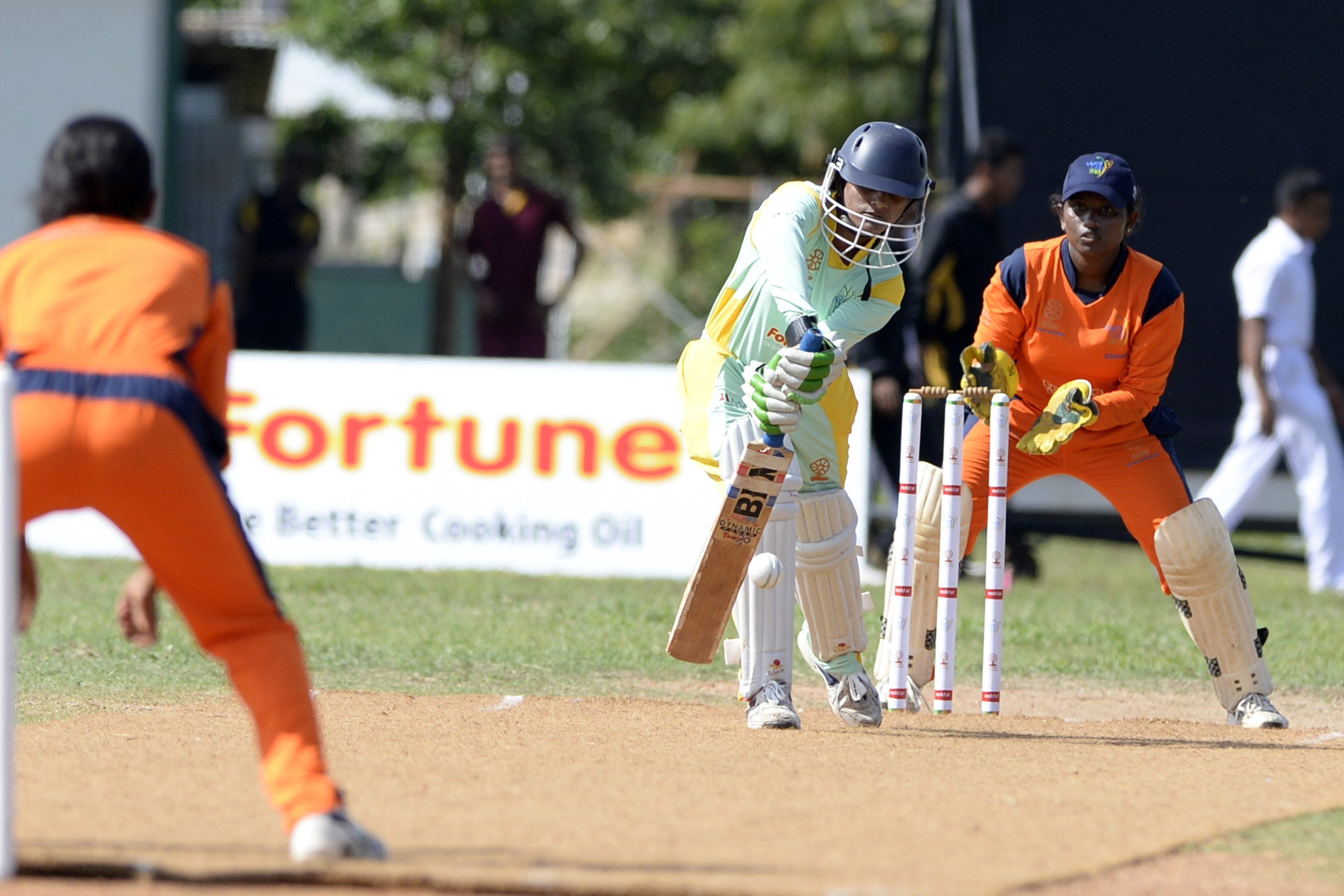 _DSC0740x.jpg Day 1 in pictures - Murali Harmony Cup 2013