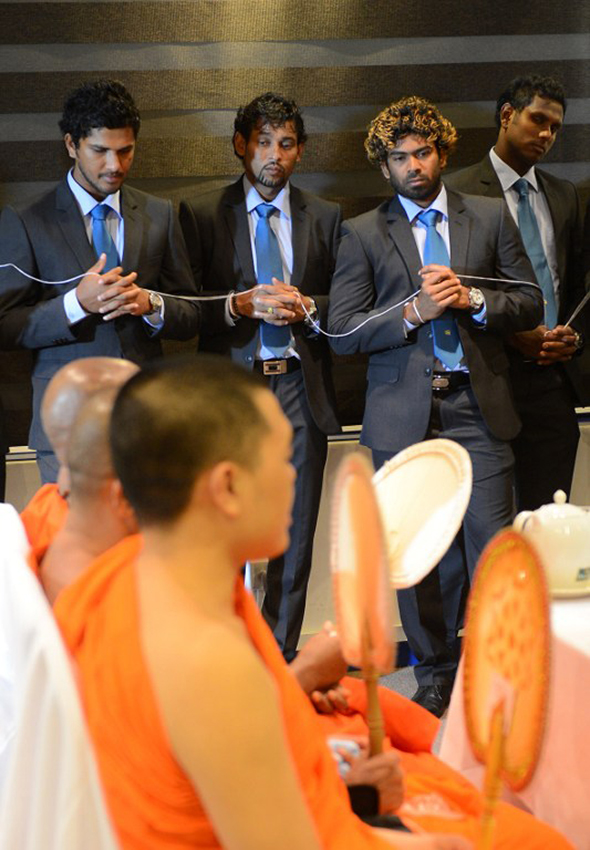 590_Par7734996.jpg Sri Lankan team