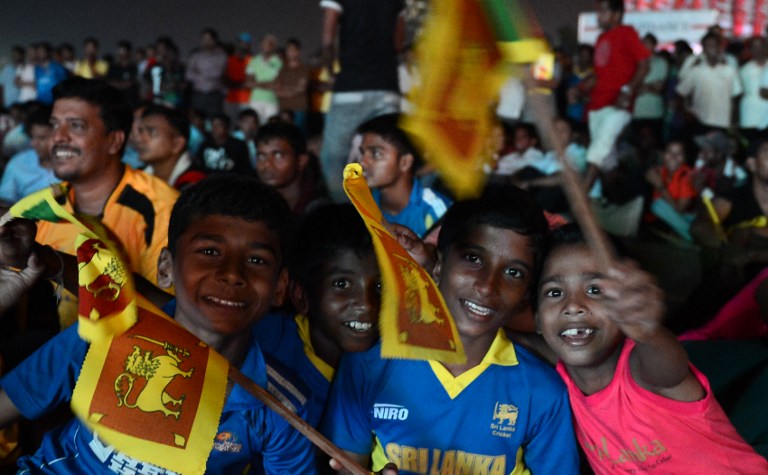 000_Del6306295.jpg Sri Lankan cricket fans