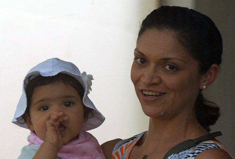 000_del6335765.jpg Mahela Jayawardene's daughter