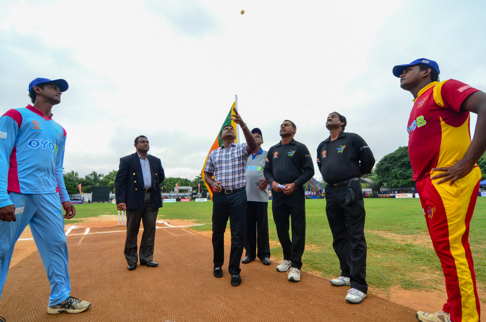 ic05449.jpg Rangana Herath