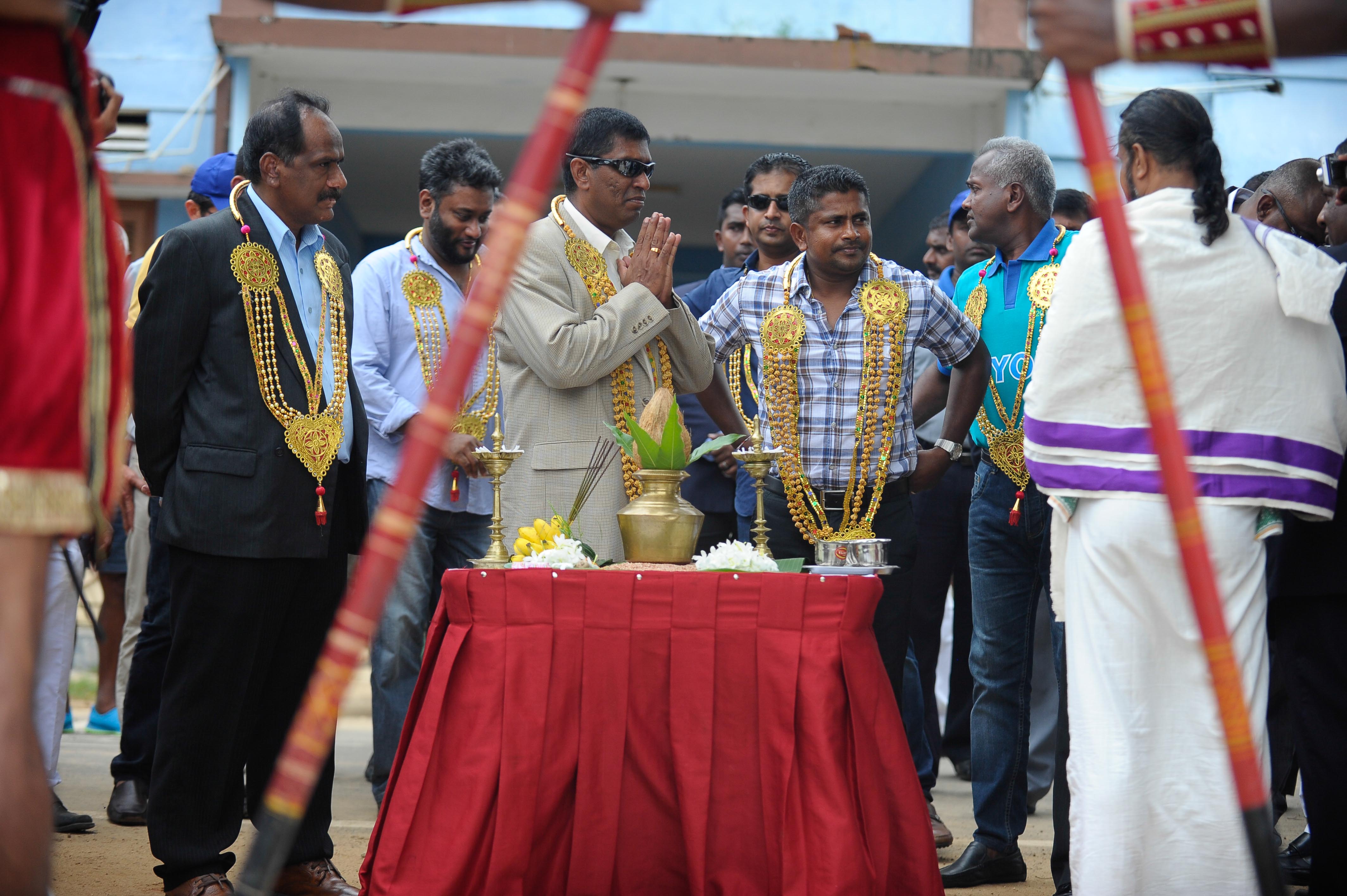 ic125841941.jpg Rangana Herath