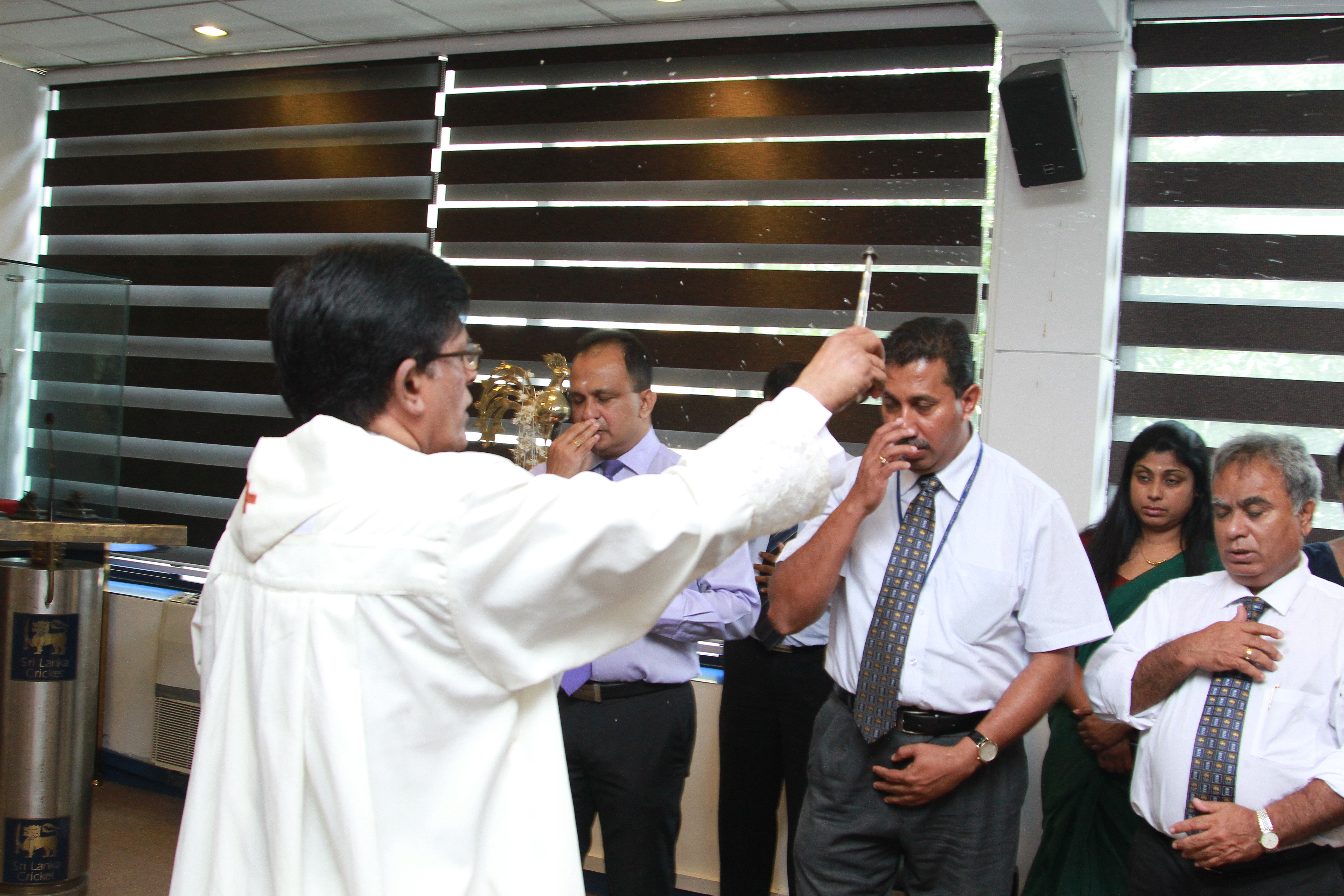 img_9975.jpg Photo