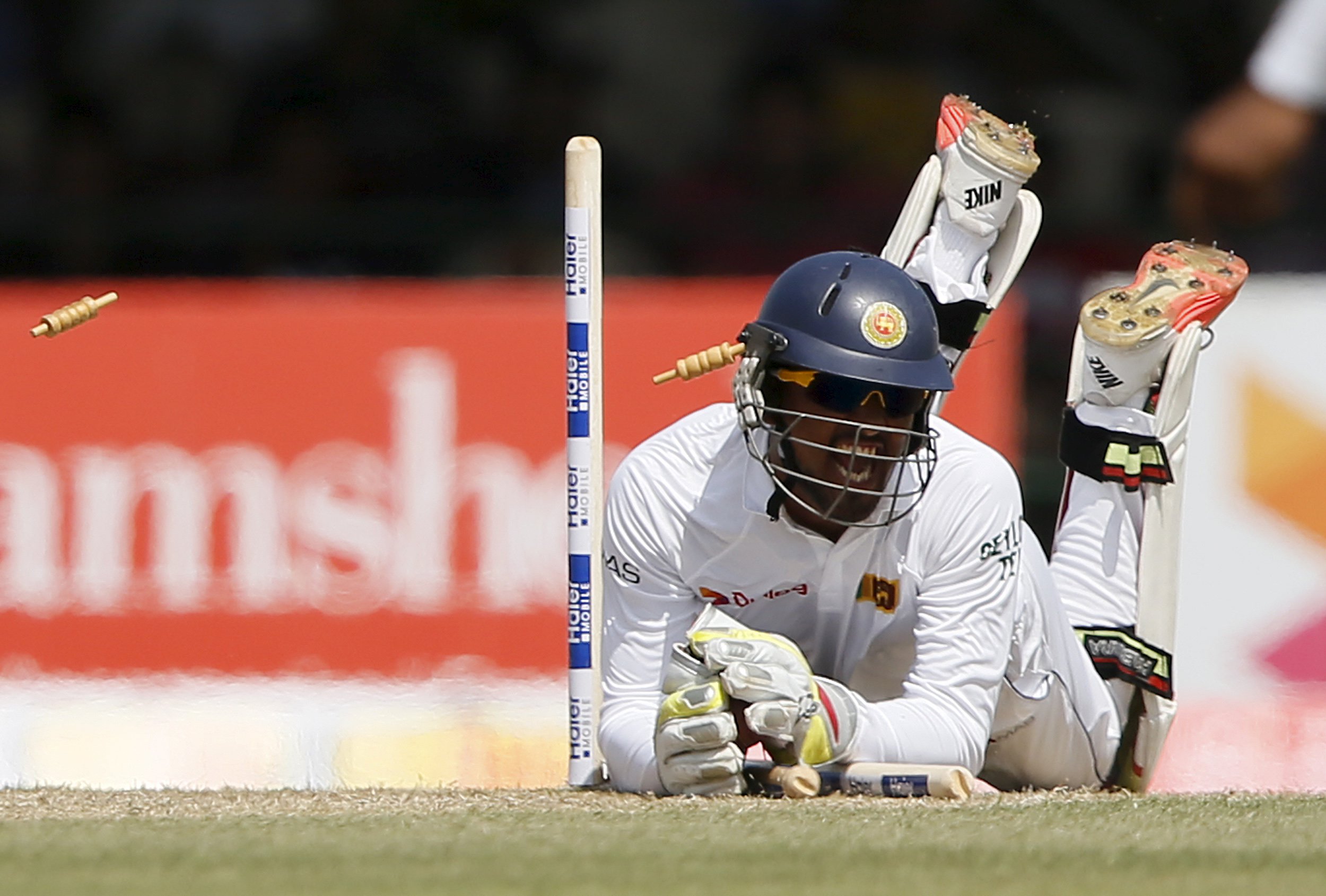 2015-06-25t091125z_753161856_gf10000138636_rtrmadp_3_cricket-lanka.jpg Dinesh Chandimal