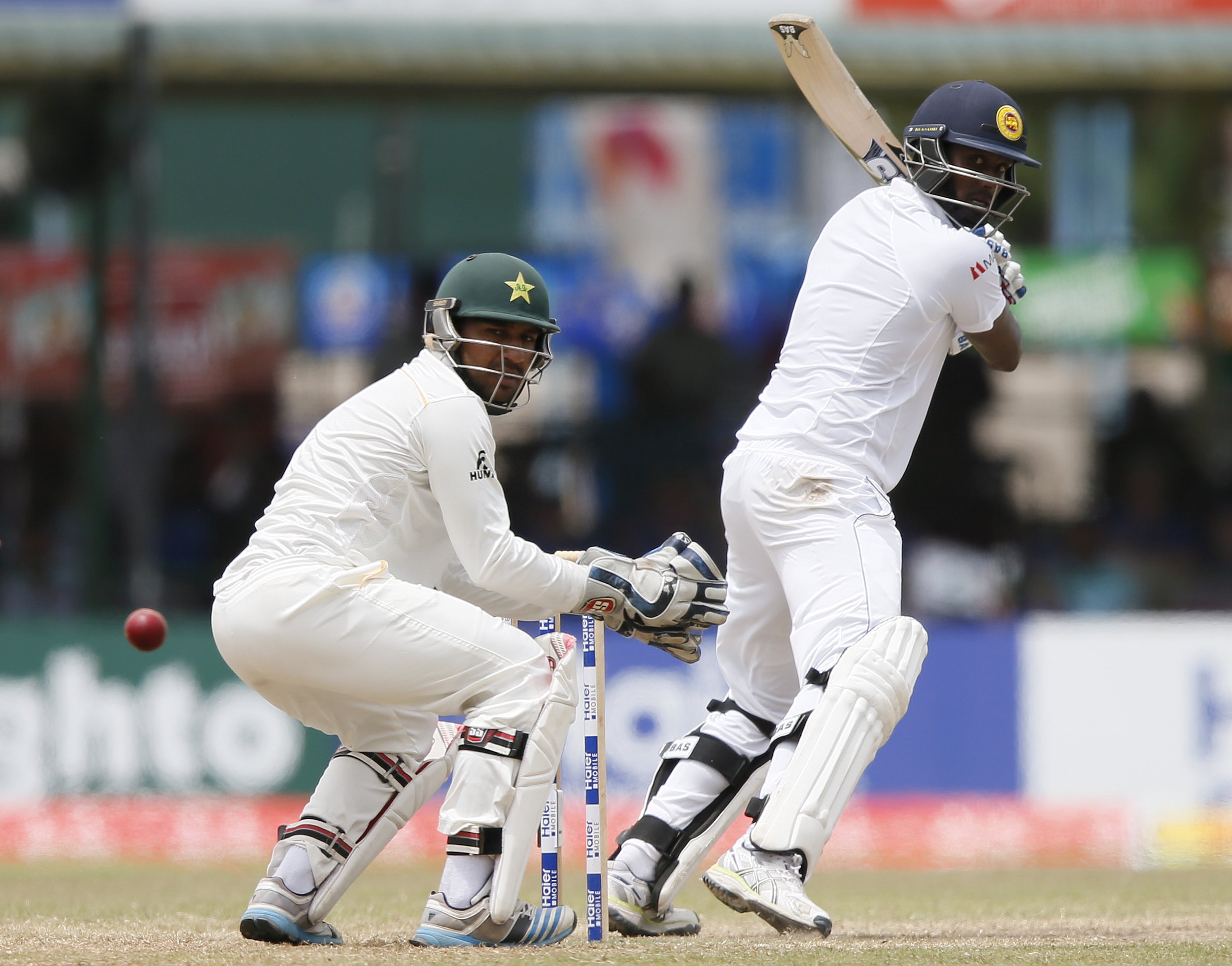 2015-06-29t073229z_495378284_gf10000143213_rtrmadp_3_cricket-lanka.jpg Angelo Mathews