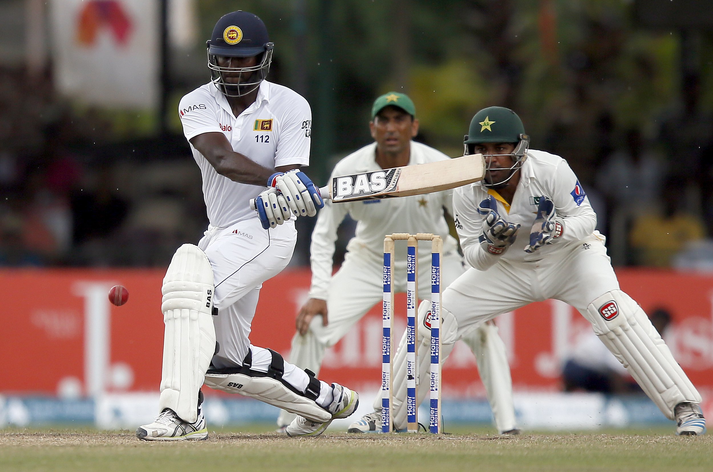 2015-06-29t073230z_7741711_gf10000143211_rtrmadp_3_cricket-lanka.jpg Angelo Mathews