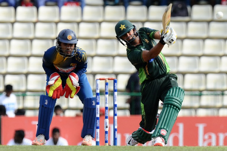 000_del6430152.jpg Dinesh Chandimal
