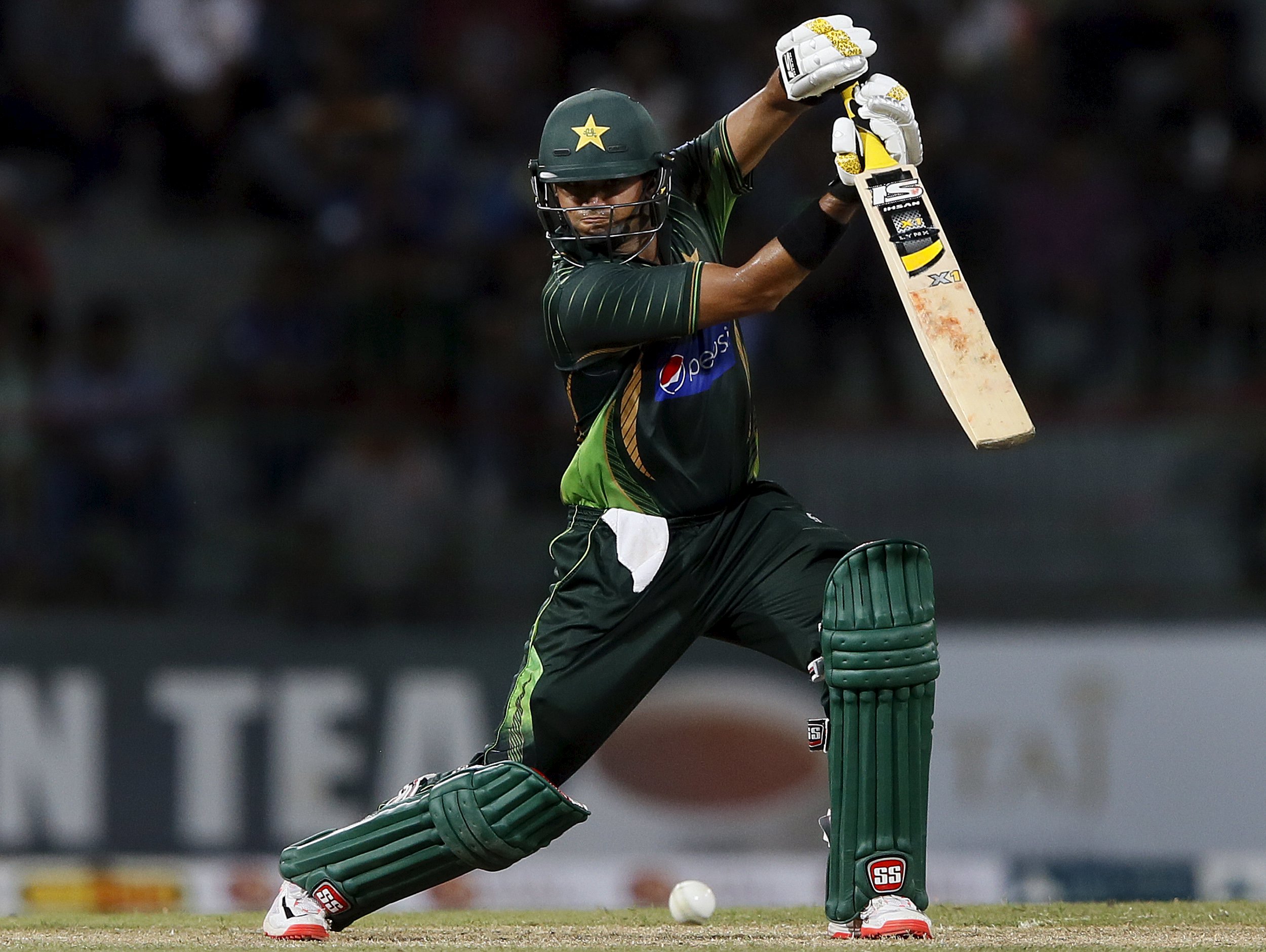 2015-07-22t145550z_528486435_gf10000166931_rtrmadp_3_cricket-lanka.jpg Azhar Ali