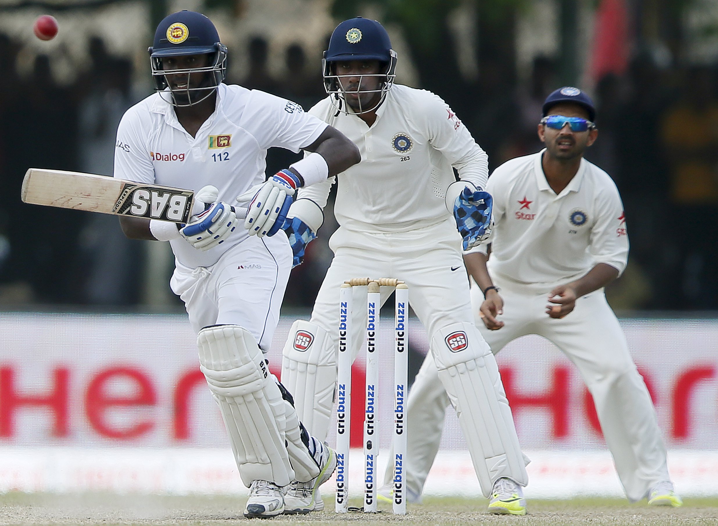 2015-08-14t063010z_402249064_gf10000173440_rtrmadp_3_cricket-lanka.jpg Angelo Mathews
