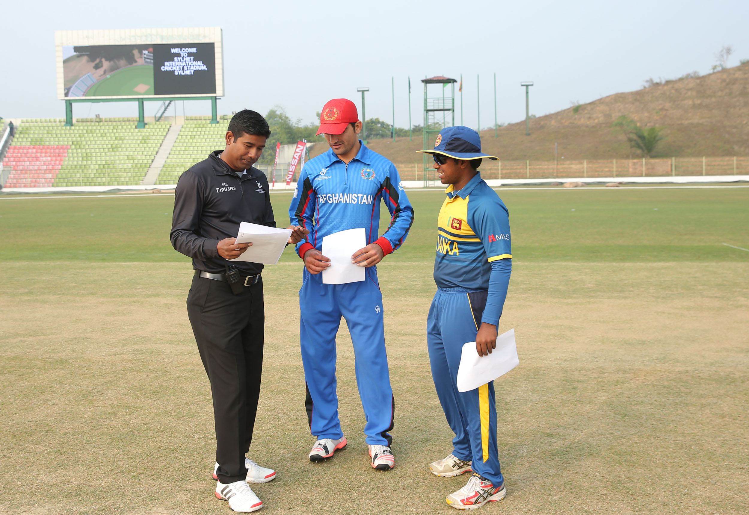 a13t9340.jpg Charith Asalanka