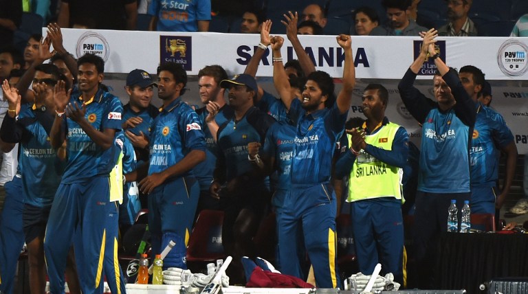 000_7s6yg.jpg Sri Lankan cricketers