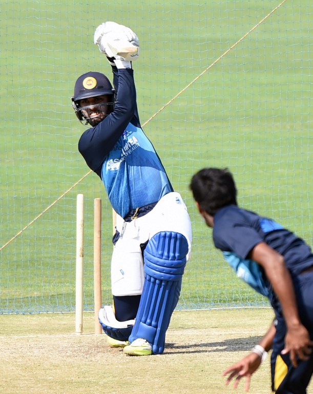 000_del8401191.jpg Dinesh Chandimal