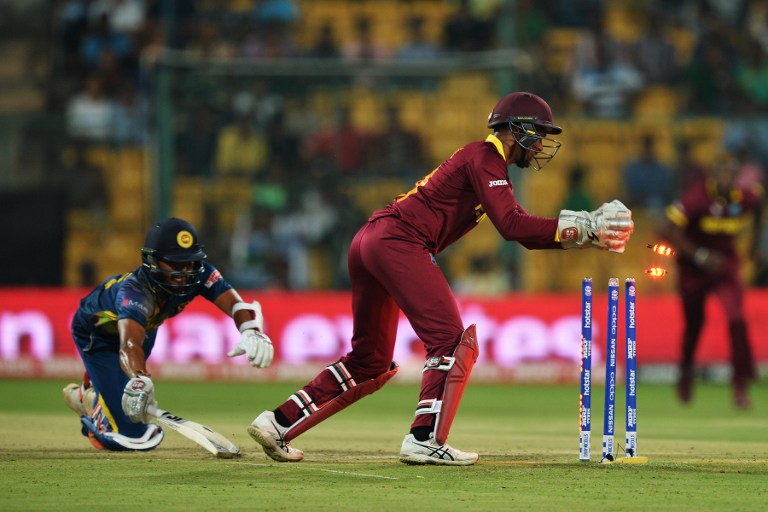 000_8x9fk.jpg Dinesh Chandimal