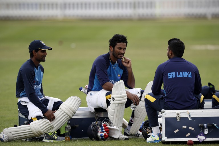 000_bn13h.jpg Dimuth Karunaratne