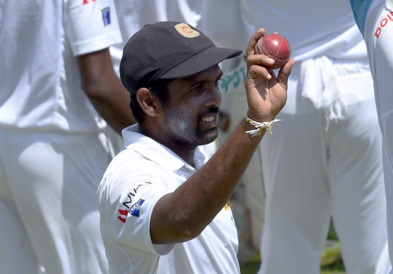 000_dx1ny.jpg Dilruwan Perera