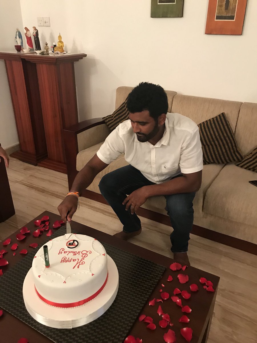 dz4er2muqaaydoq1.jpg Photo